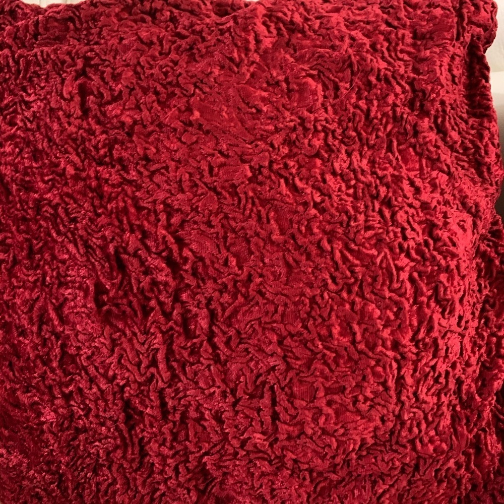 Red Throw Pillows - Picture 2 of 10